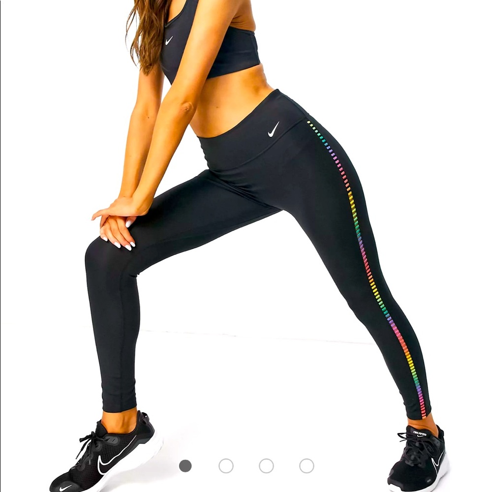 NWT Nike 7/8 Rainbow Ladder Tight, S